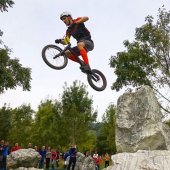 El Élite Ion Areitio, afrontando una dificultad